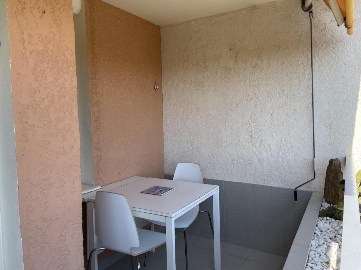 Bormes-les-Mimosas - Appart 25m2 avec balcon - 4P Extérieur photo